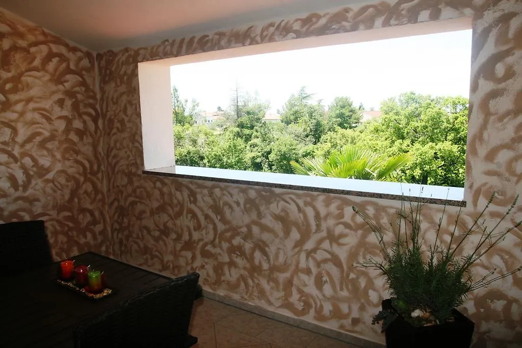 Korsa Apartment Sveti Lovrec Pazenaticki