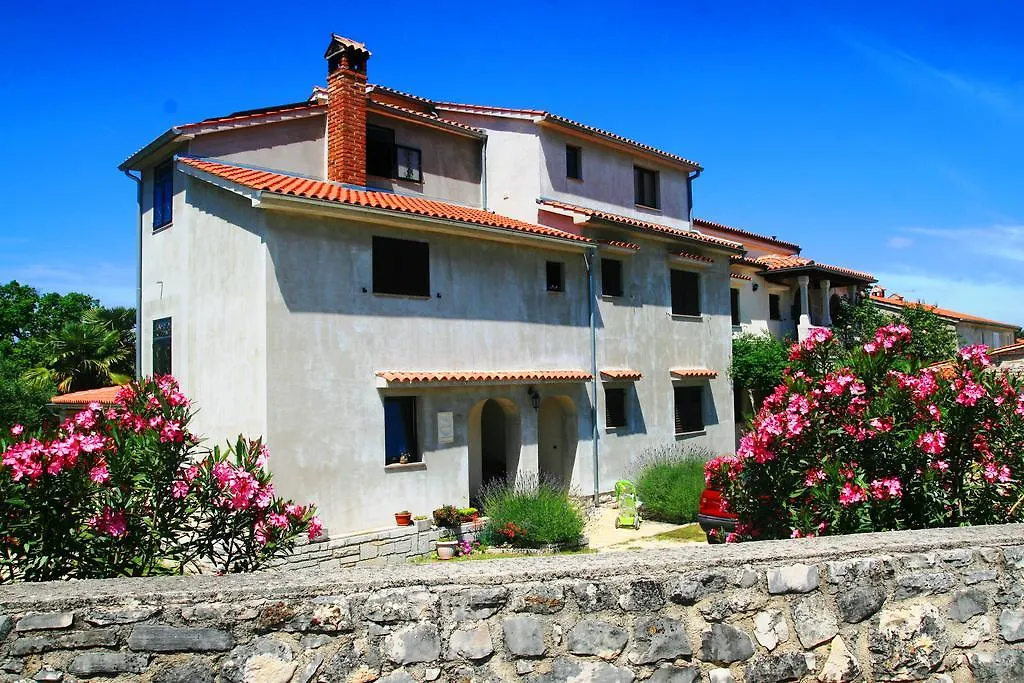 Korsa Apartment Sveti Lovrec Pazenaticki